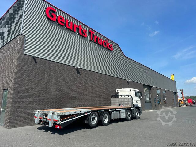 Car carrier van MAN TGS 35.520 8X2 OPRIJWAGEN/MACHINE TRANSPORTER/P...