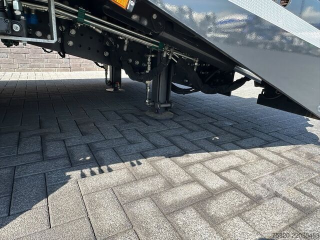 Car carrier van MAN TGS 35.520 8X2 OPRIJWAGEN/MACHINE TRANSPORTER/P...