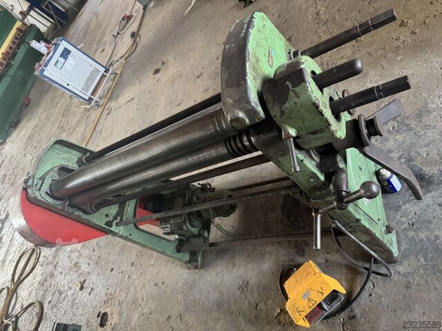 3-Walzenblecheinrollmaschinen mit Elektroantrieb KK Kletzer 3-Walzenblecheinrollmaschine 1050 x 1 mm