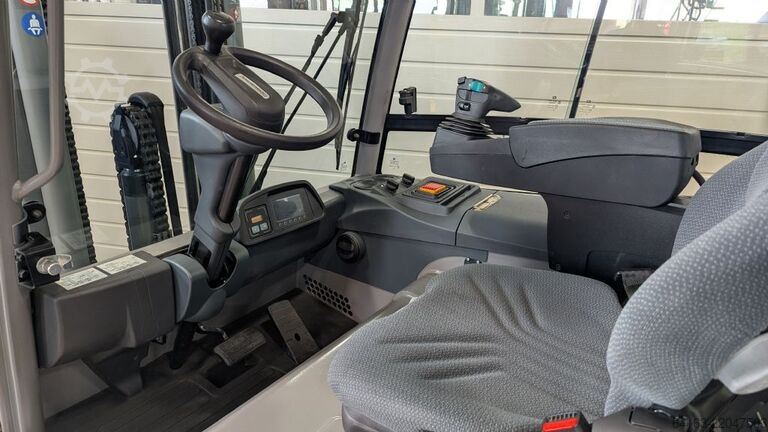 Electric 4-wheel forklift Jungheinrich EFG 425 GE120-470DZ