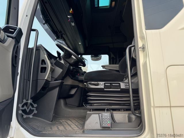 Standard tractor unit MAN TGX 18.510