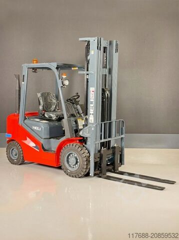 Diesel front loader Heli CPCD30-H3 - Diesel - 3t 6m Triplex KUBOTA Garantie