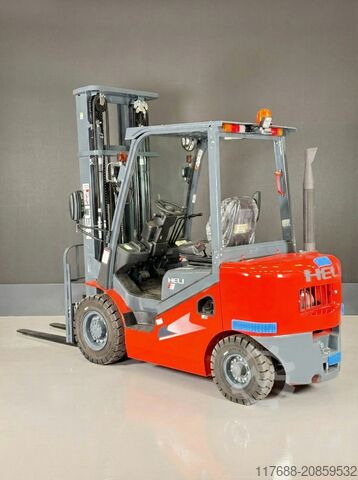 Diesel front loader Heli CPCD30-H3 - Diesel - 3t 6m Triplex KUBOTA Garantie