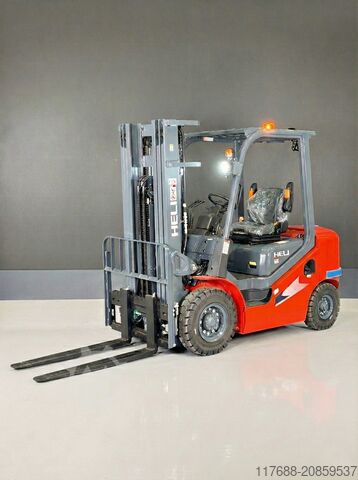 Diesel front loader Heli CPCD30-H3 - Diesel 3t 4,7m Triplex KUBOTA Garantie