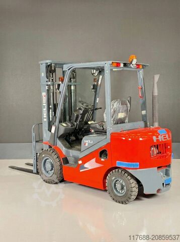 Diesel front loader Heli CPCD30-H3 - Diesel 3t 4,7m Triplex KUBOTA Garantie