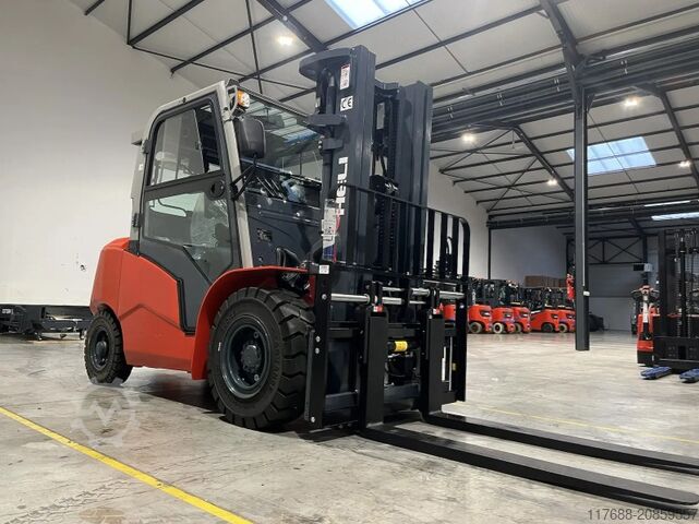 Diesel front loader Heli CPCD50- G3-5t - 4,7m Hub Triplex - Kabine Garantie