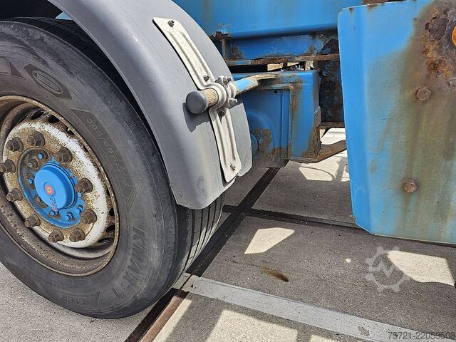 Container transportation RENDERS CHASSIS PORTMASTER