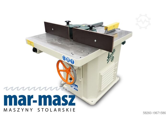 Fräsmaschine und Säge Stehle 