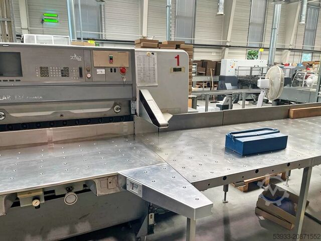 Paper cutting machine Polar 137-ED