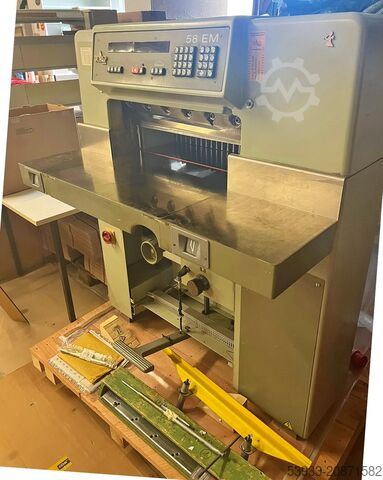 Paper cutting machine Polar 58 EM