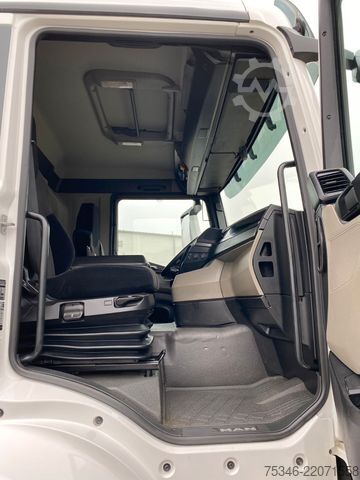 Tipper truck MAN TGS/26.510/6x4 BL/Bordmatik/Retarder/90to/82 tkm
