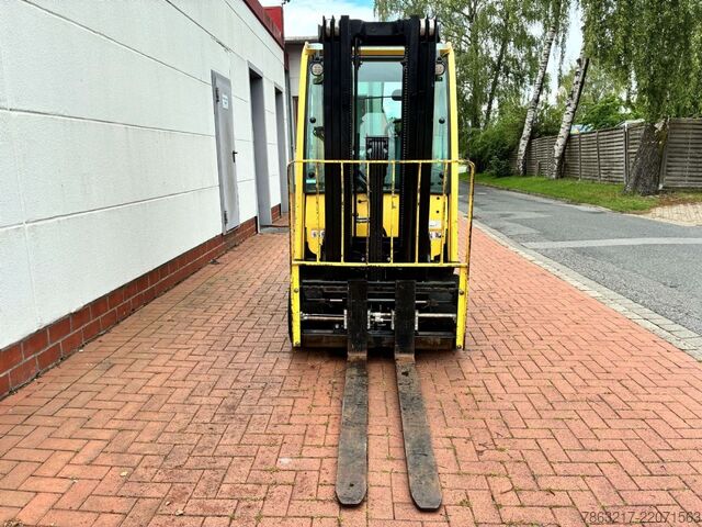 Electric 4-wheel forklift Hyster J 2.5 XN