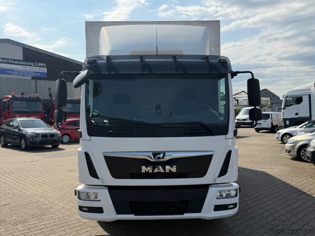 Curtain sider van MAN TGL 8.220 Automatik*Klima*LBW*6M Pritsche *