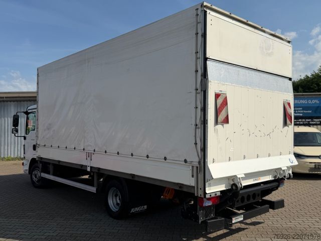 Curtain sider van MAN TGL 8.220 Automatik*Klima*LBW*6M Pritsche *