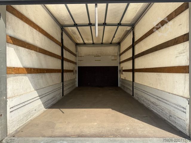 Curtain sider van MAN TGL 8.220 Automatik*Klima*LBW*6M Pritsche *