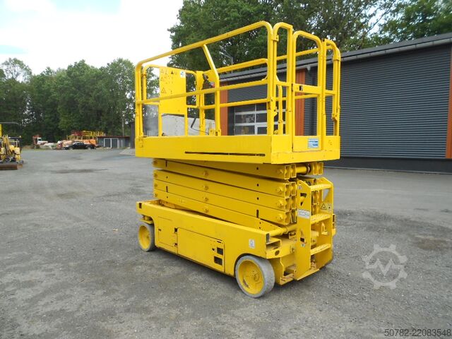 Scherenhebebühne Genie GS 3246