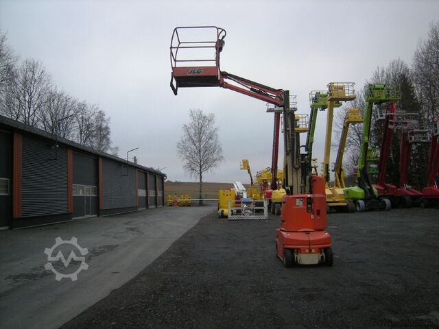 Vertikaler Mastlift JLG Toucan 1010