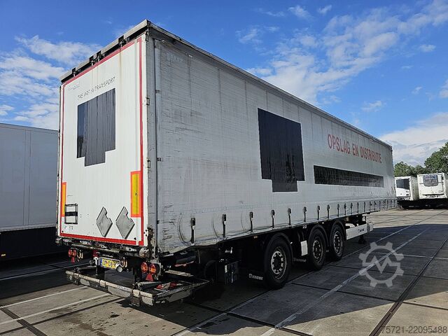 Sliding tarpaulins KRONE SD STEERAXLE TAILLIFT