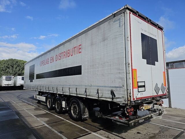 Sliding tarpaulins KRONE SD STEERAXLE TAILLIFT