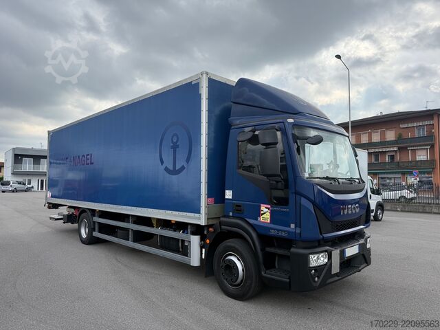 Truck with flatbed and tail lift Iveco eurocargo 160-250