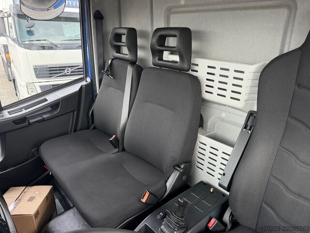 Truck with flatbed and tail lift Iveco eurocargo 160-250
