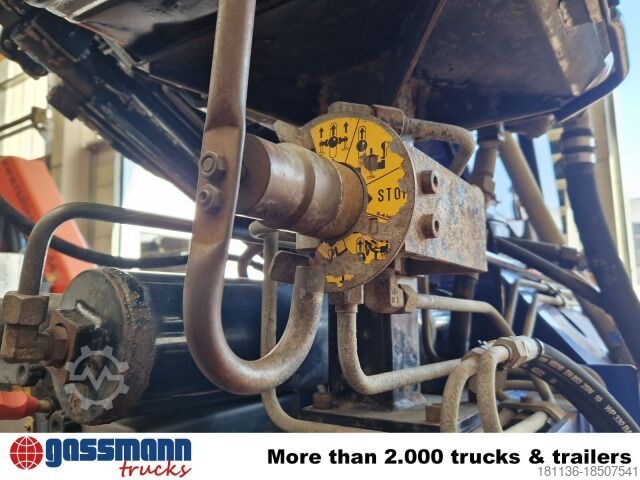 Truck mounted crane  16523 CE