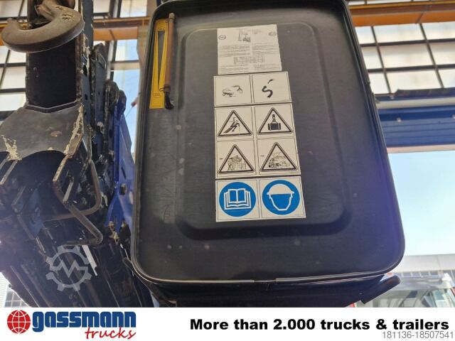 Truck mounted crane  16523 CE