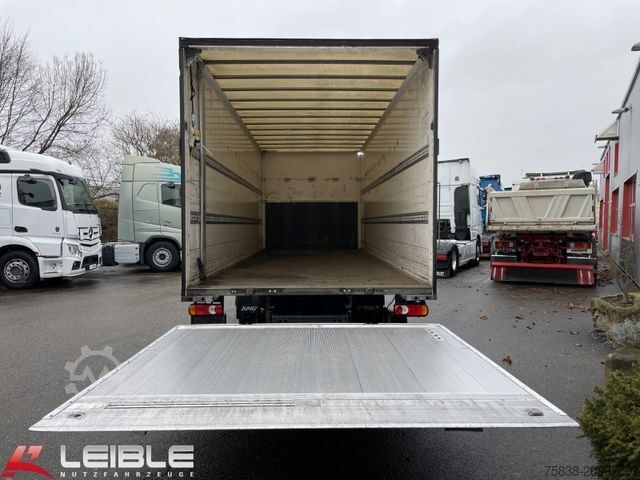 Box van DAF LF210FA*Junge*Dhollandia-LBW*Klima*