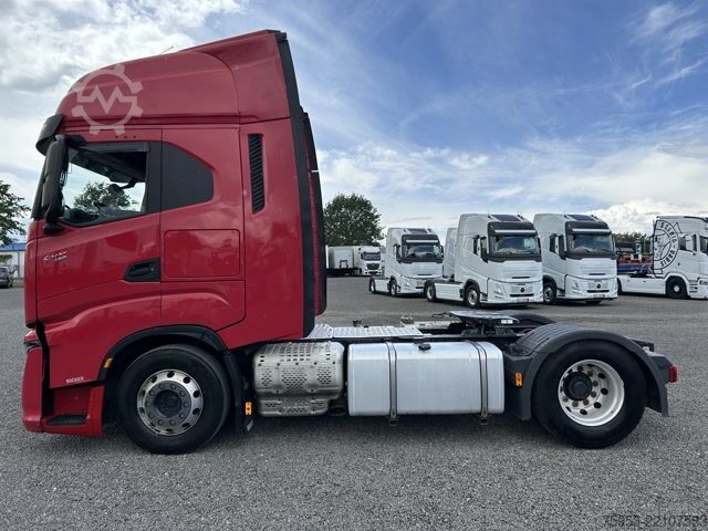 Standard tractor unit Iveco S-Way 460 Standklima Intarder Riwo Kompressor