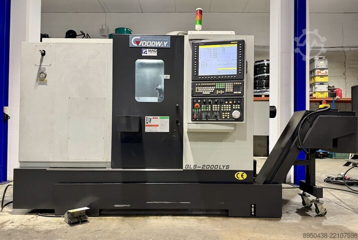 CNC turning and milling center Goodway GLS2000LYS