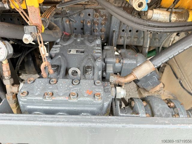Vacuum tank truck MERCEDES-BENZ 3258 RHD 8x4-4 Wiedemann Super 1000 Recycler