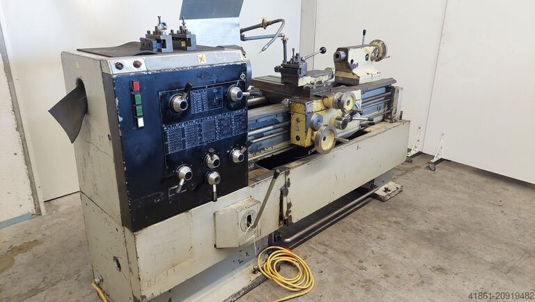 Center lathe SCHAERER UN 300 x 1000