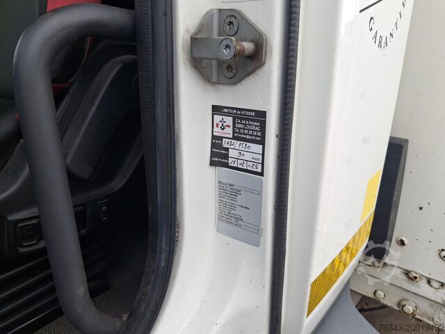 Box truck RENAULT D12-210 - E6 - PROBLEME CHAUFFE MOTEUR