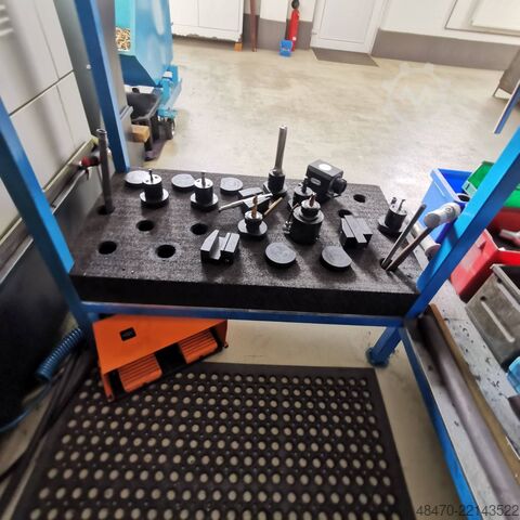 Cnc lathe with C axis and live tool tur. Spinner TC600 65MC