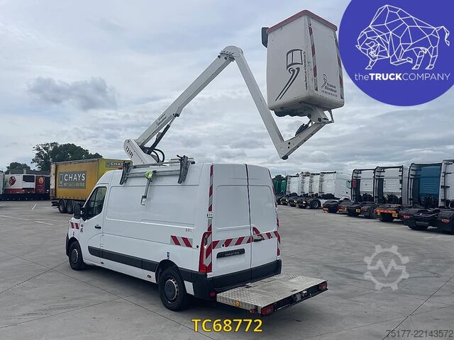 Hebebühne Renault Master 145.35 nacelle