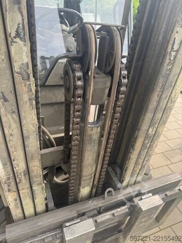 LPG-Gabelstapler Toyota 02-7FGF30