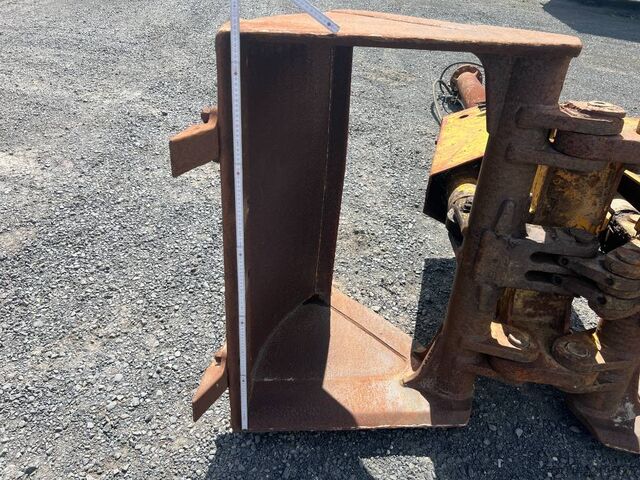 Gripper  Zweischalengreifer  mit Verlängerung / Greifer