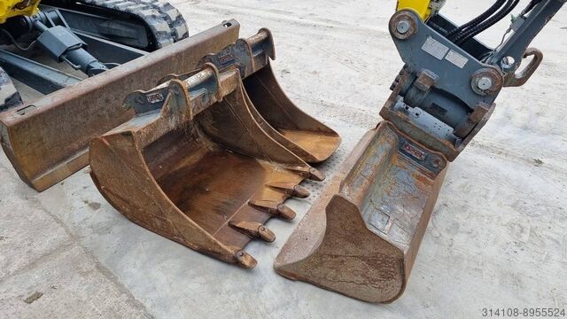 Midi-Bagger Wacker Neuson ET90 - POWERTILT - 3X BUCKETS - 2018 YEAR - CAMERA