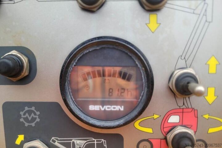 Articulated boom lift Manitou 150AETJ Compact As-Is, Weak Batteries, Electric, 1