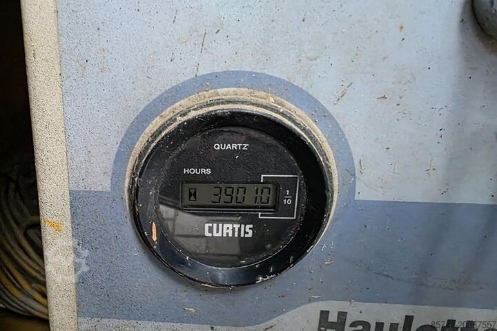 Scissor lift Haulotte H12SX Diesel, 4x4 Drive, 12m Working Height, 700kg