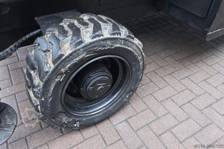 Scissor lift Haulotte H12SX Diesel, 4x4 Drive, 12m Working Height, 700kg