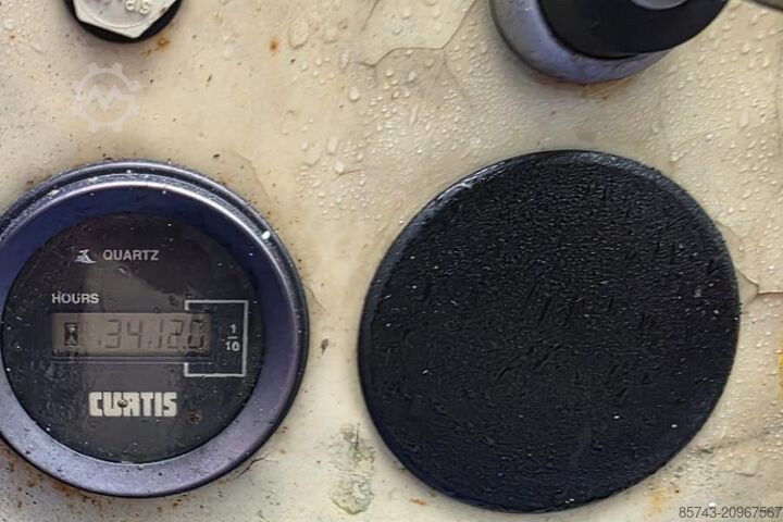 Scissor lift Haulotte H12SX Diesel, 4x4 Drive, 12m Working Height, 700kg