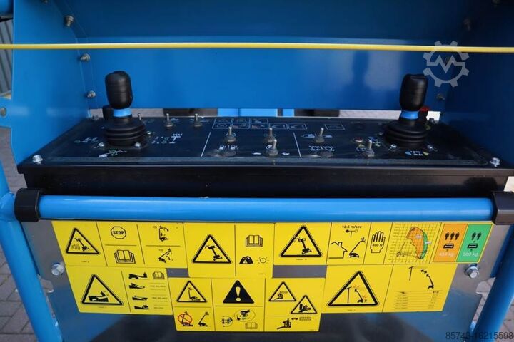 Telescopic boom lift Genie S45XC Trax Valid inspection, *Guarantee! Diesel, 4