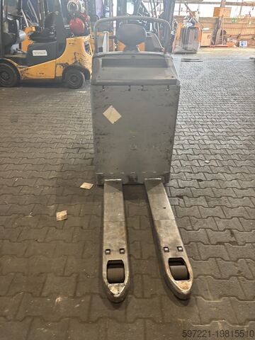 Electric Pallet Trucks Still EXU-S22