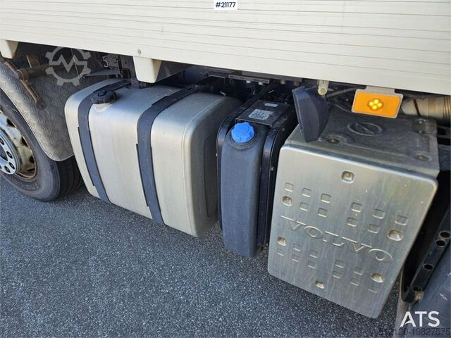 Garbage truck Volvo FM370 6x2 1-chamber compactor truck with Zoeller b