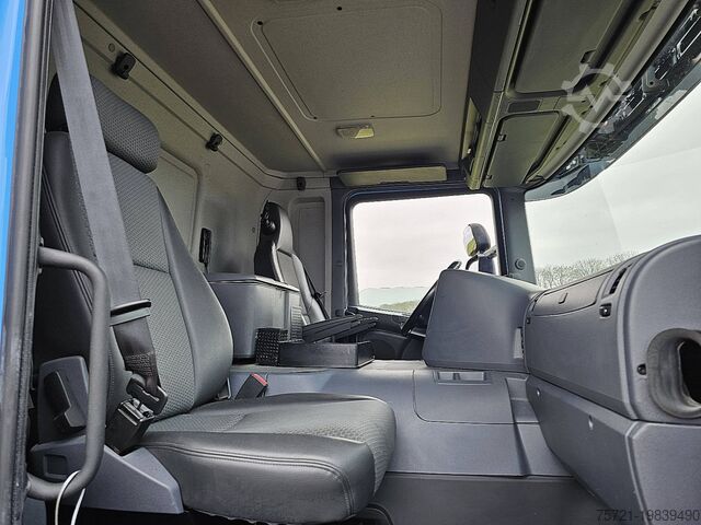 Fahrgestell mit Fahrerhaus SCANIA P250 310TKM AIRCO WB560