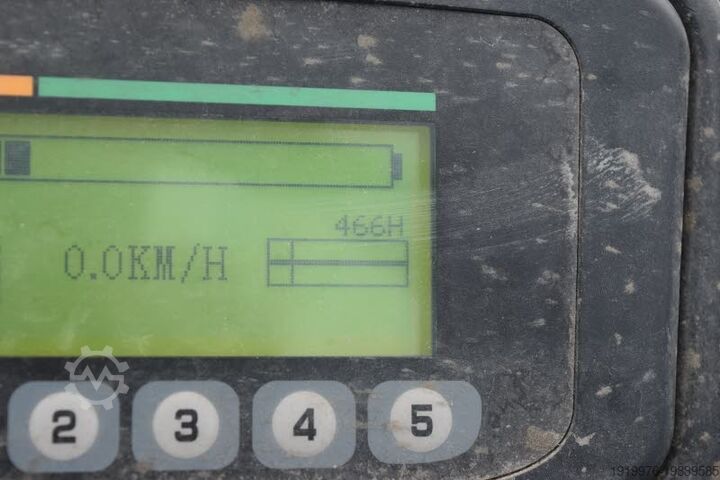 4-wheel forklift EP EFL 252