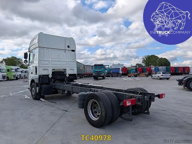 Chassis with cab DAF XF 450