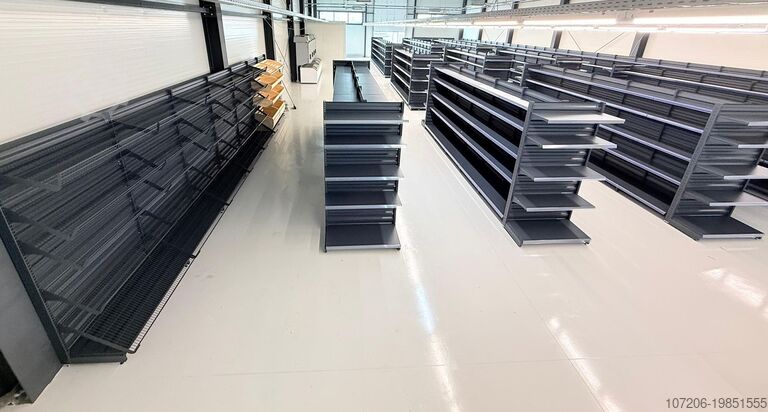 Metallregale für den Einzelhandel – Wand- und Gondelregale Modern Expo 