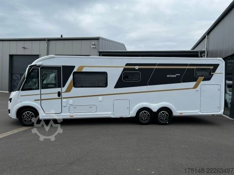 Integrated camper Eura Mobil Integra 890 EB